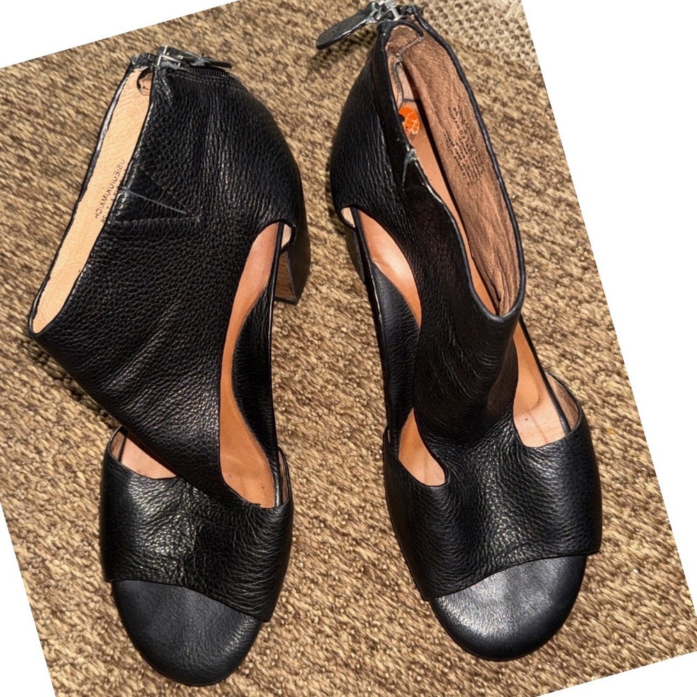 Kenneth Cole Gentle Souls Women's‎ Open Toe Black Leather Heels Size 9 1/2